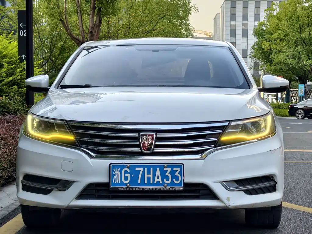 Roewe i6 Classic — миниатюра 13