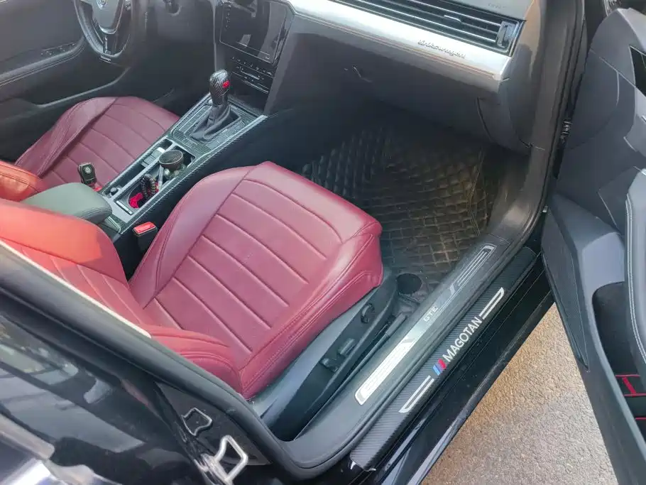 Volkswagen Magotan PHEV — миниатюра 8