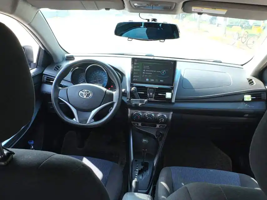 Toyota Yaris L — миниатюра 6
