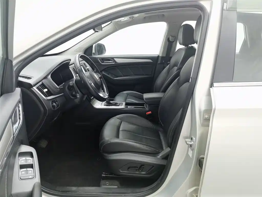 ROEWE RX5 NEW ENERGY