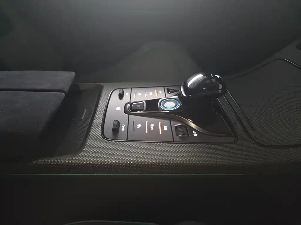 BYD Han — миниатюра 21