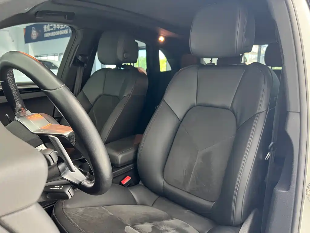 Porsche Macan — миниатюра 14