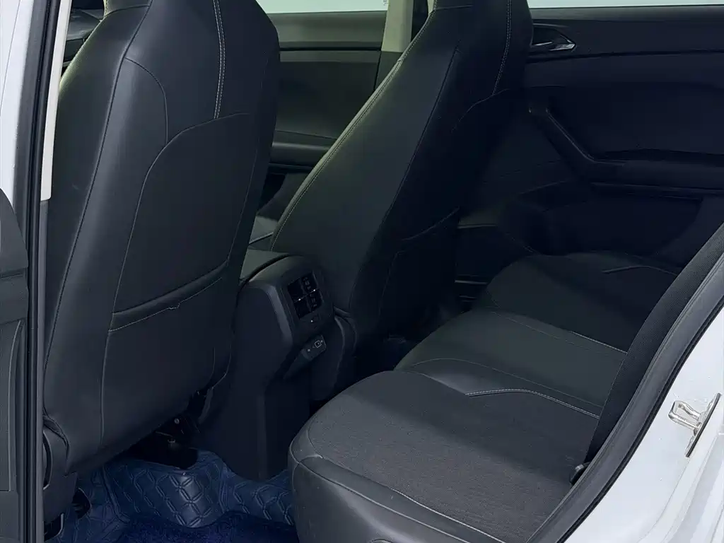 Volkswagen T-Cross — миниатюра 13