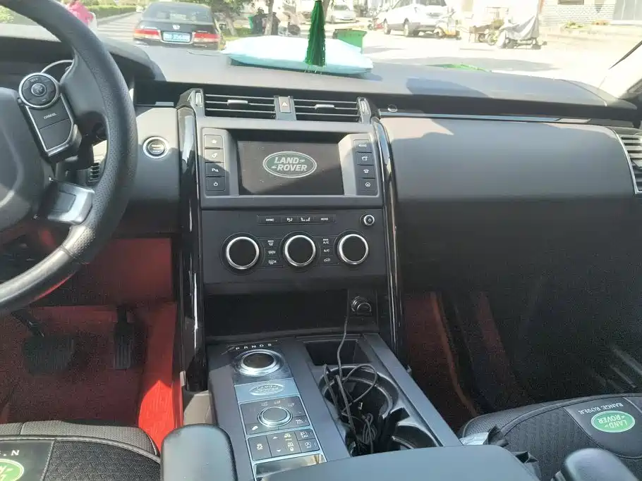 Land Rover Discovery — миниатюра 13