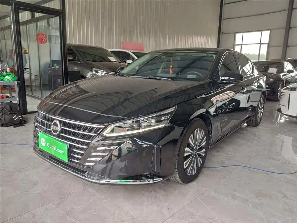 Купить Nissan Teana