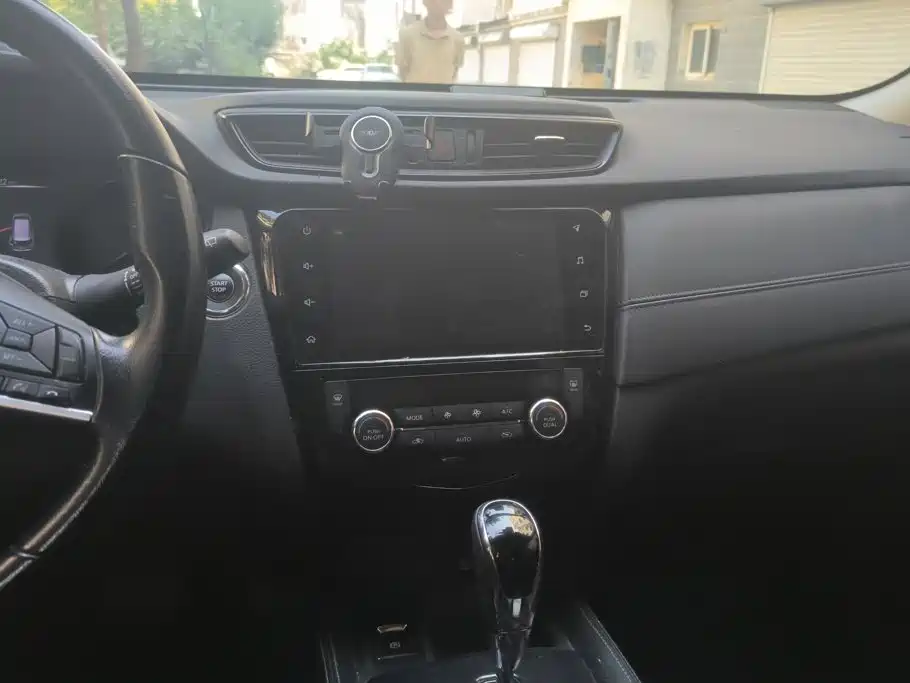 Nissan X-Trail — миниатюра 13