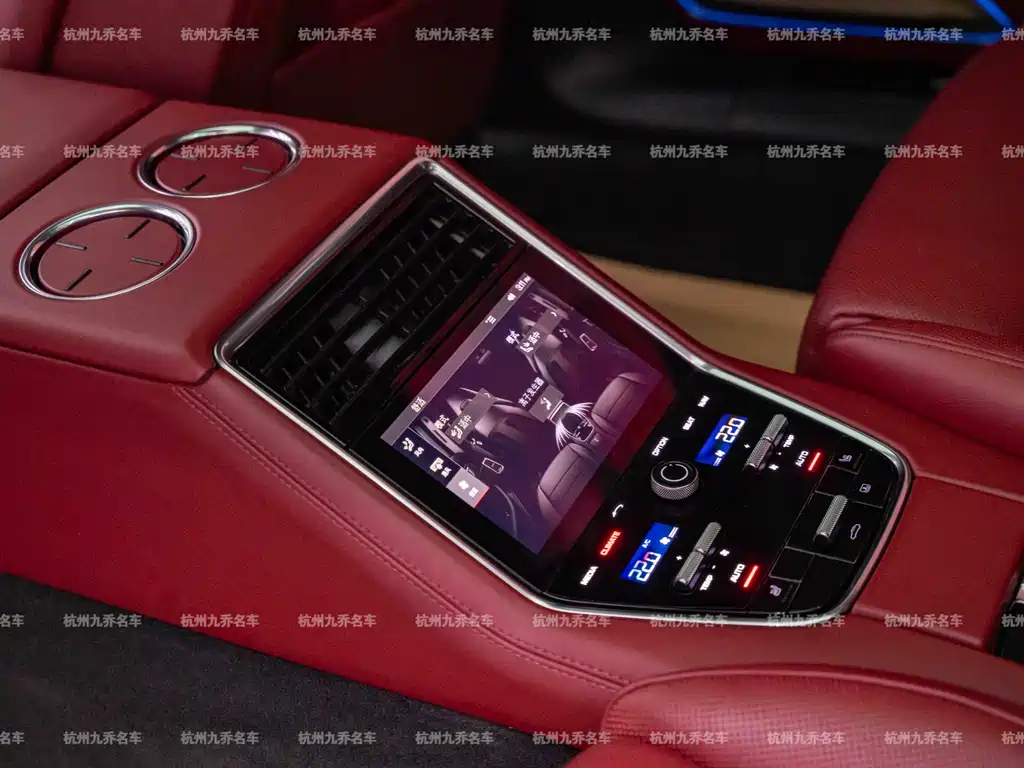 Porsche Panamera — миниатюра 23