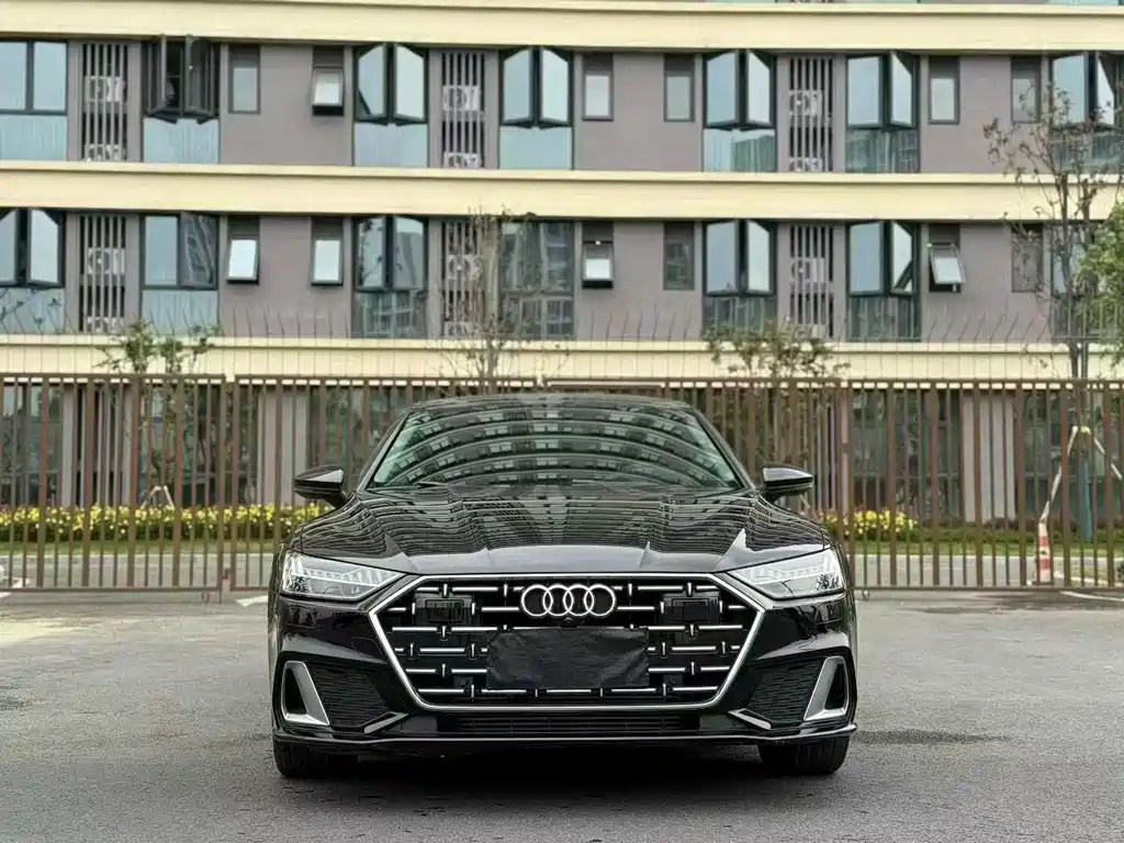 Audi A7L 2024 45 TFSI Luxury