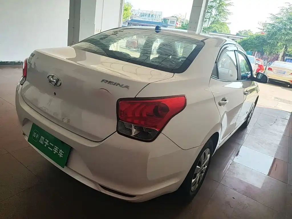 Hyundai Verna — миниатюра 7