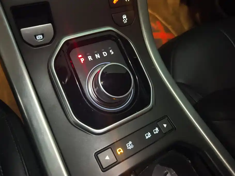 Land Rover Evoque — миниатюра 16