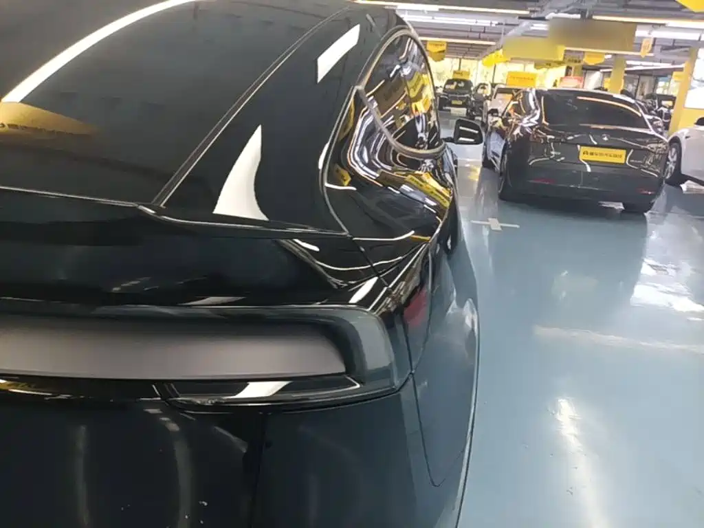 Tesla Model Y L — миниатюра 8