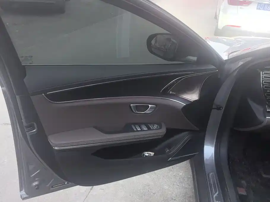BYD Han — миниатюра 7