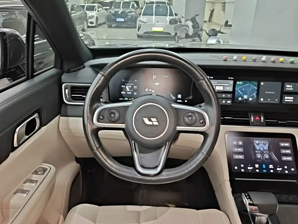 Li Auto Li ONE — миниатюра 11