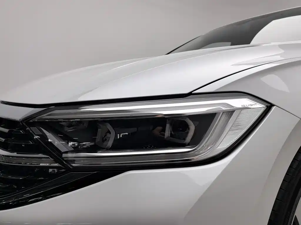 Volkswagen Sagitar — миниатюра 7
