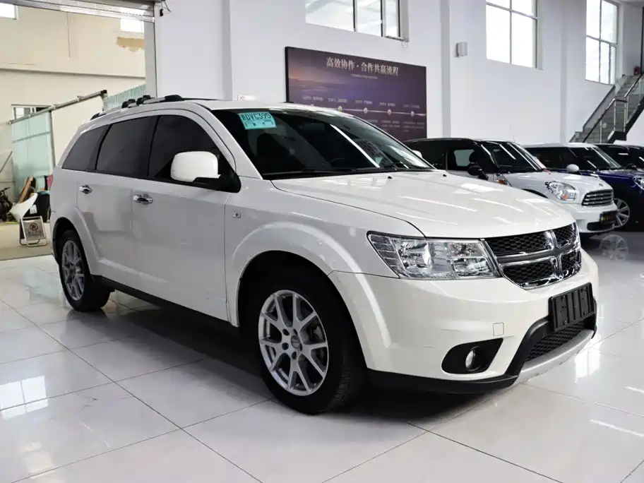 Dodge Journey — миниатюра 3