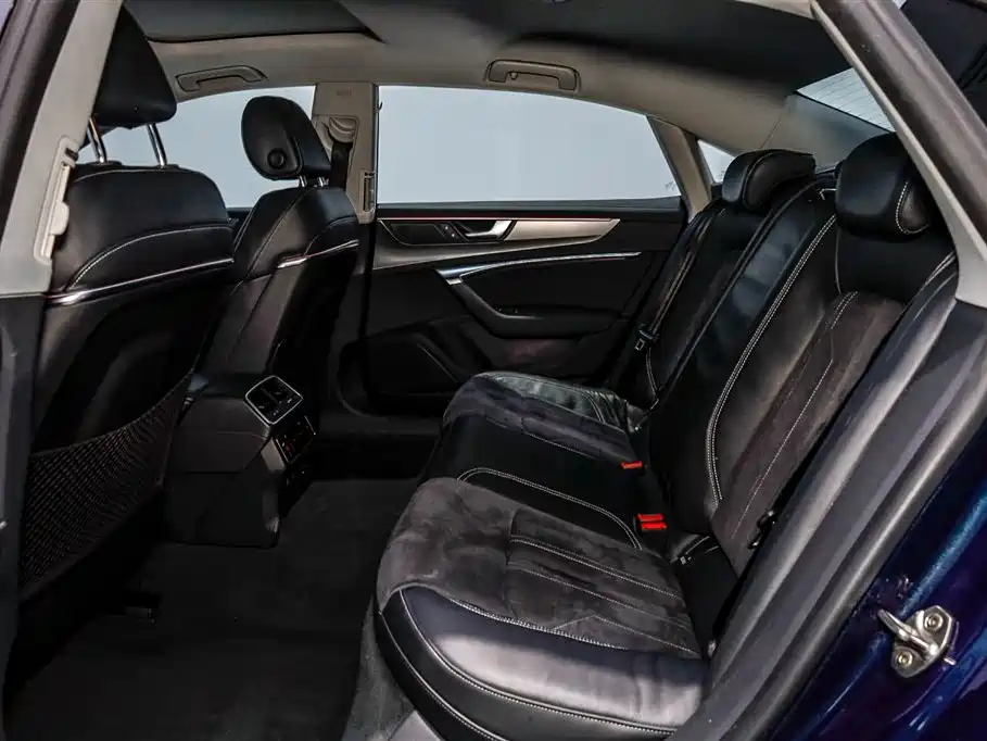 Audi A7L 2024 45TFSI S-line