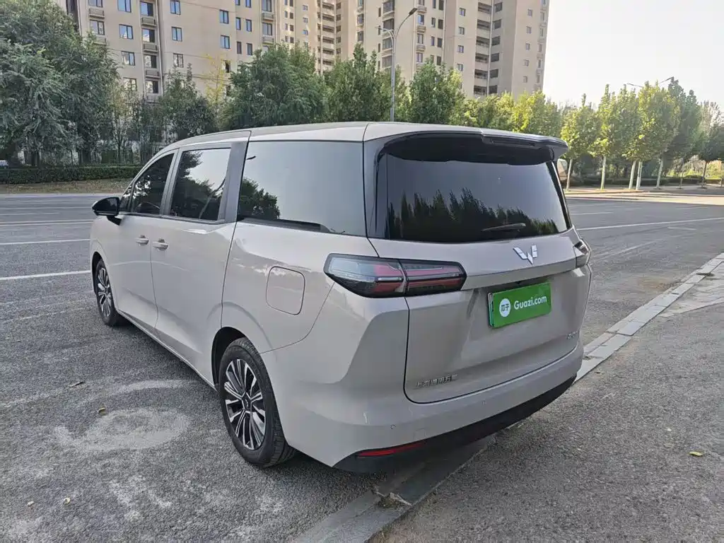 Wuling Xingguang 730 New Energy — миниатюра 5