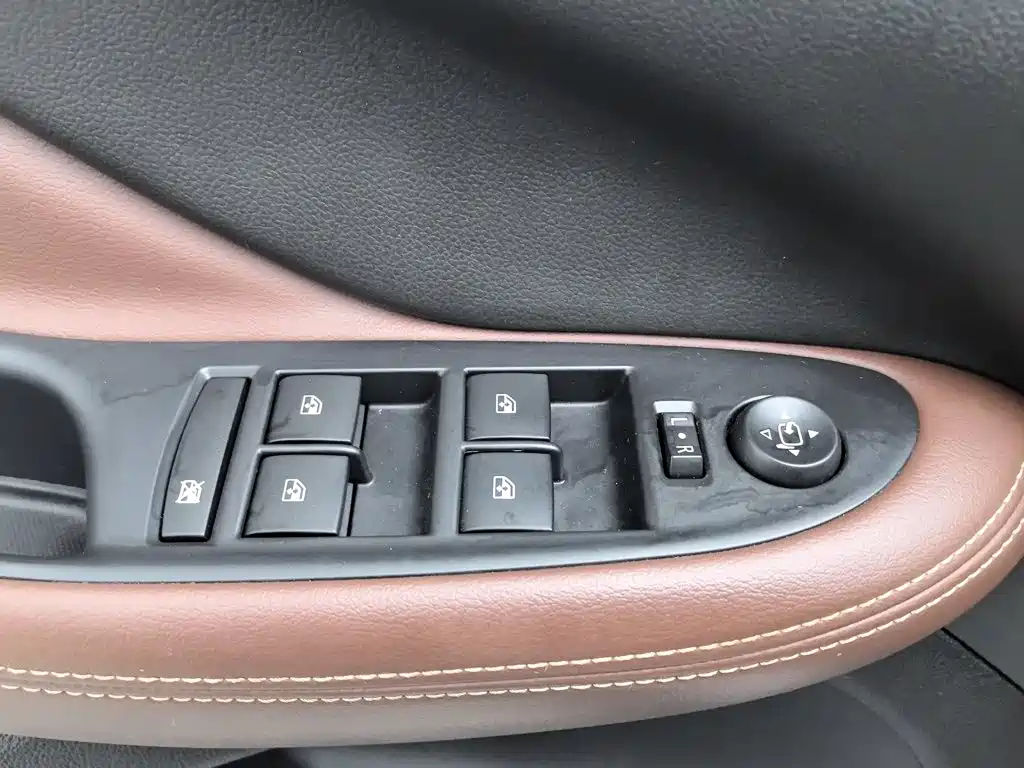 Buick Envision Plus — миниатюра 9