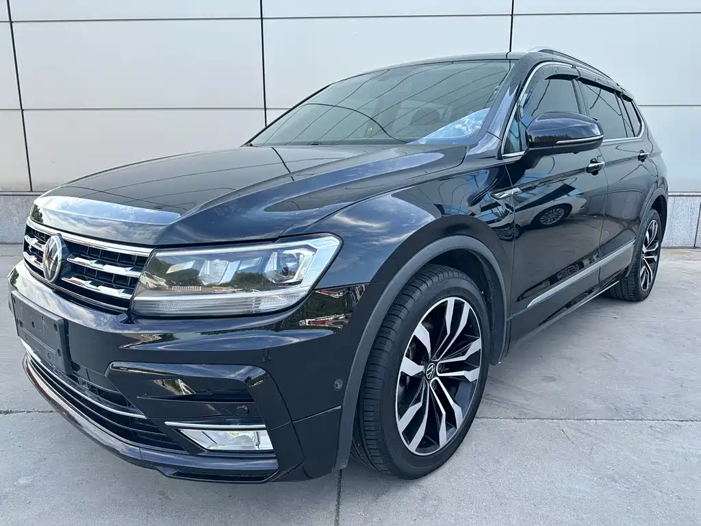 Купить Volkswagen Tiguan L