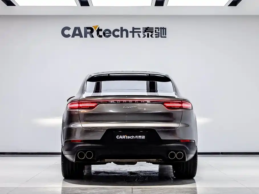 Porsche Cayenne — миниатюра 5