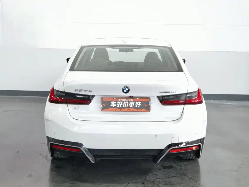 BMW i3 2022 eDrive 35 L