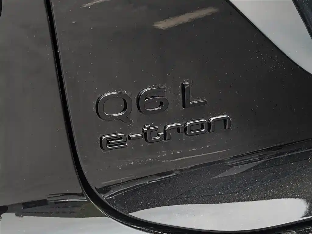 Audi Q6L e-tron — миниатюра 18