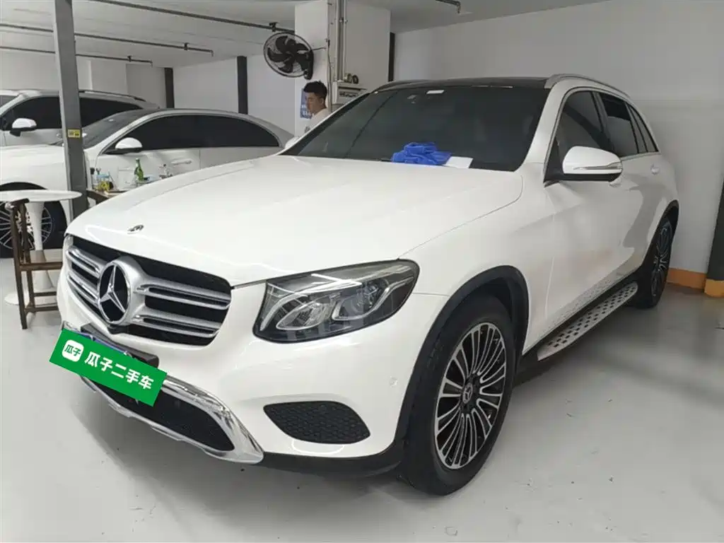 Купить Mercedes-Benz GLC