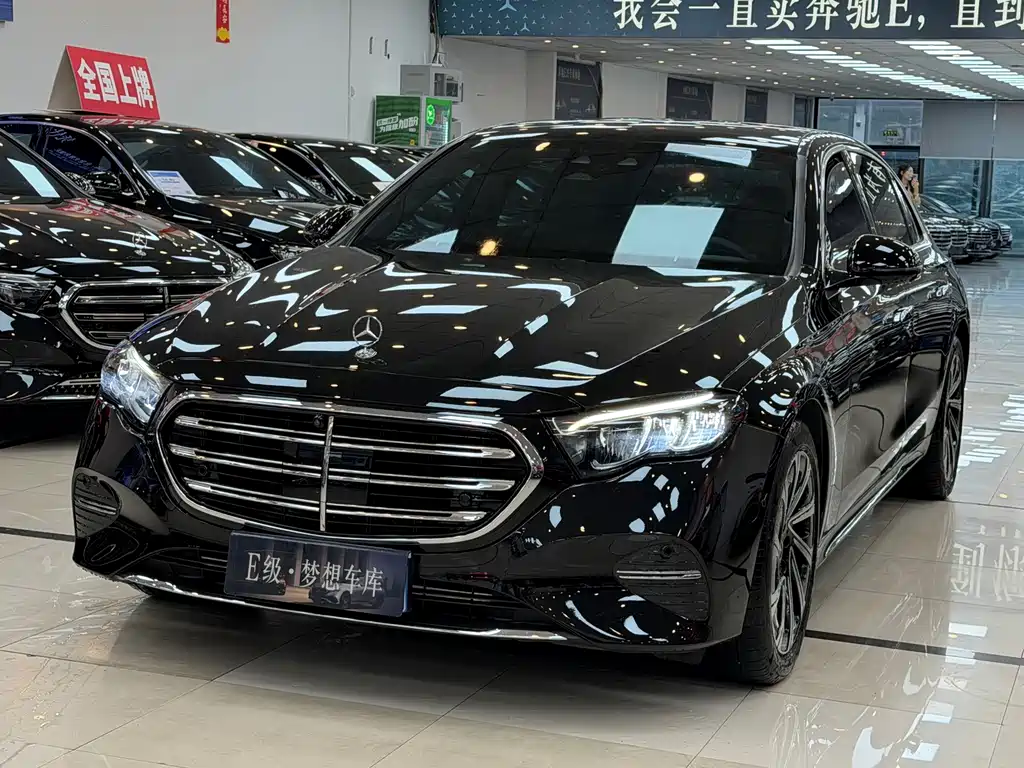 Mercedes-Benz E-Class — миниатюра 3
