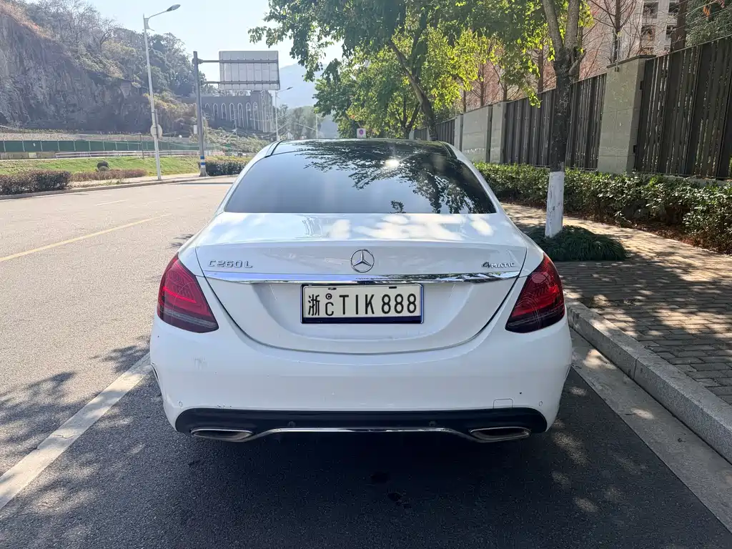 MERCEDES-BENZ C CLASS