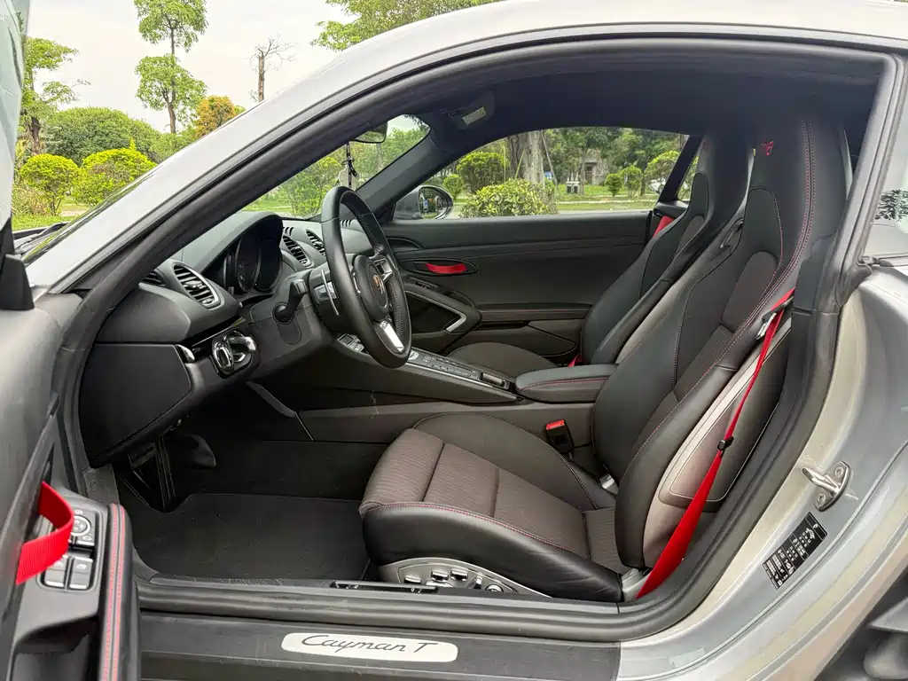 Porsche 718 2019 Cayman T 2.0T