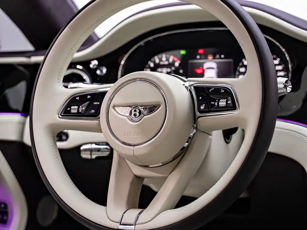 Bentley Continental PHEV — миниатюра 11