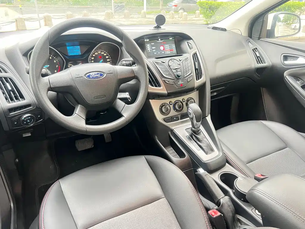Ford Focus — миниатюра 23