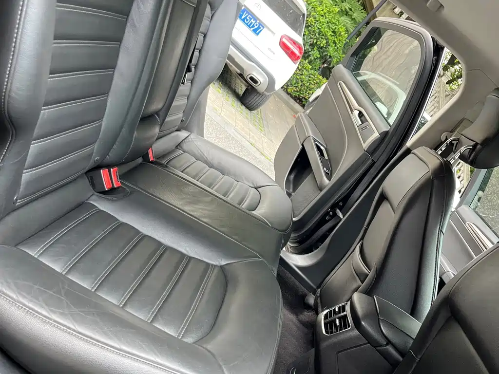 Ford Mondeo — миниатюра 11
