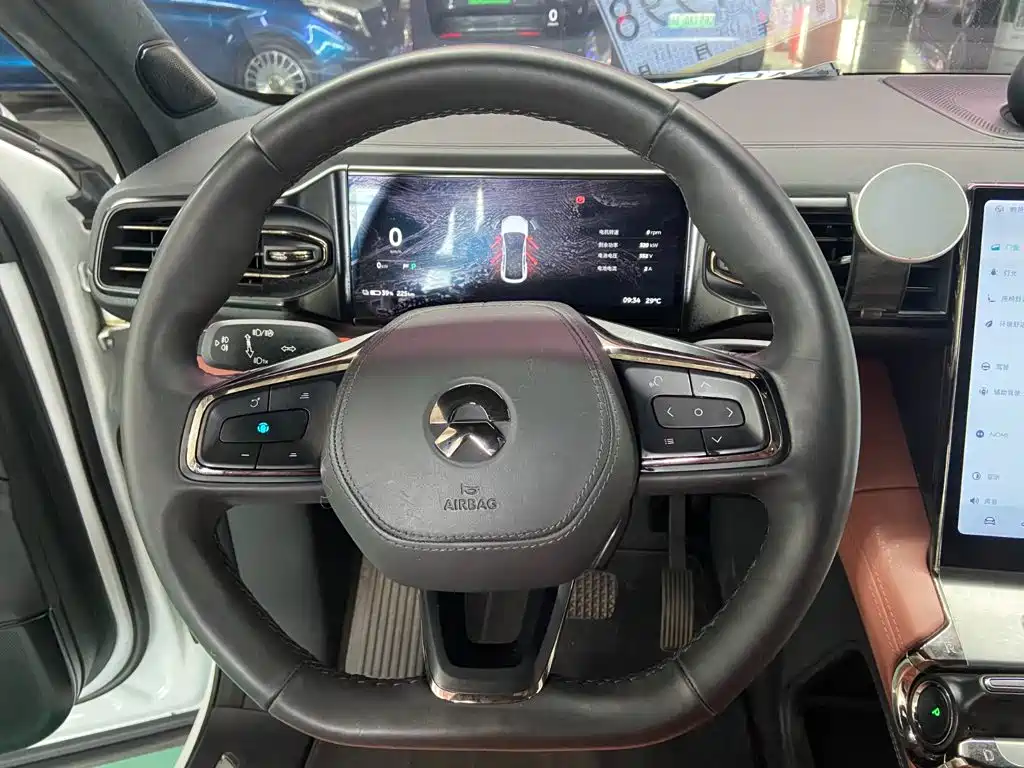 NIO EC6 — миниатюра 13