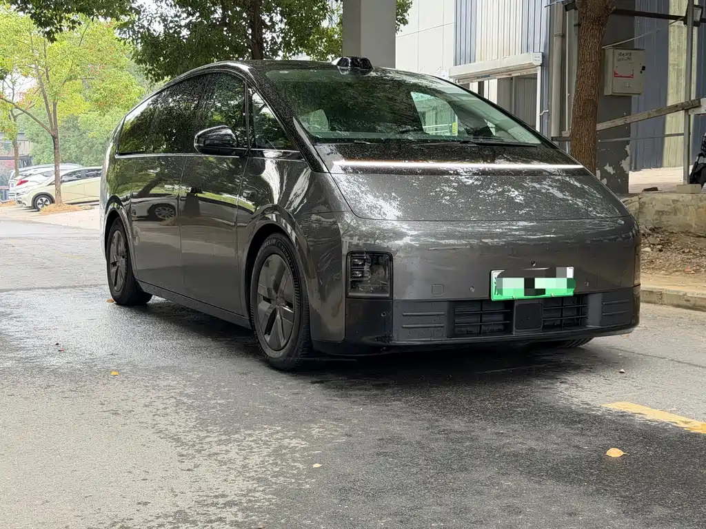 Li Auto Li MEGA — миниатюра 3