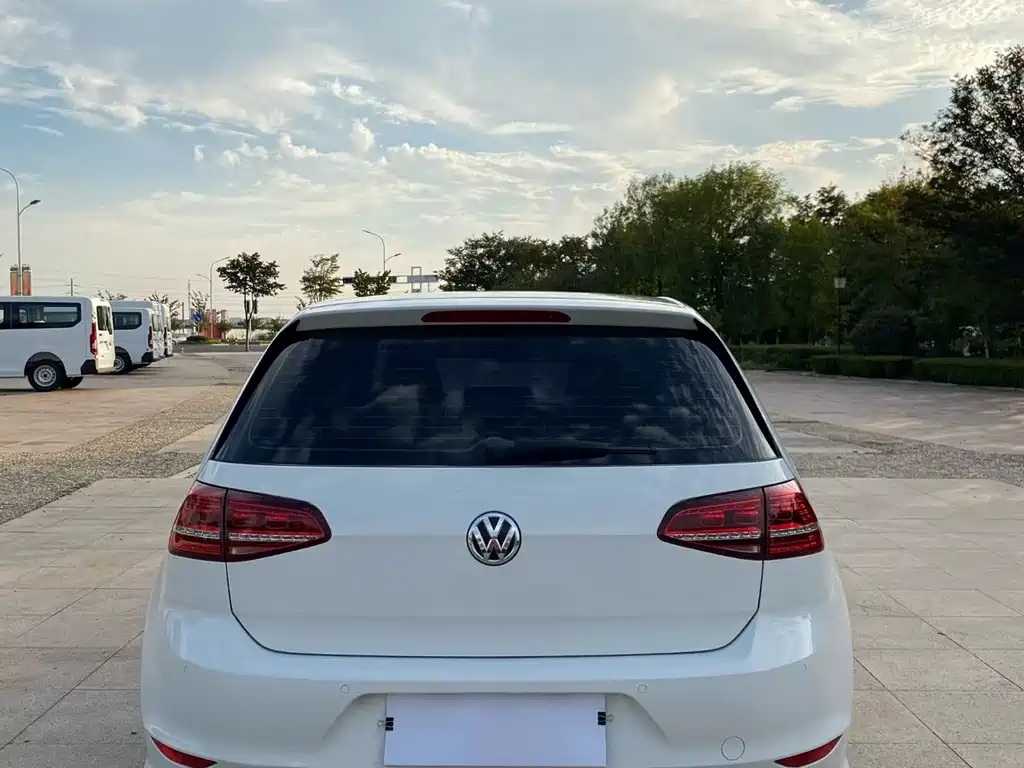 Volkswagen Golf — миниатюра 6