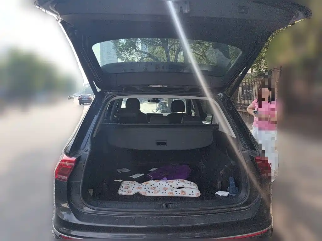Volkswagen Tiguan L — миниатюра 15