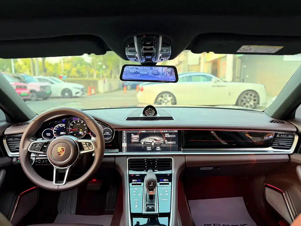 Porsche Panamera — миниатюра 12