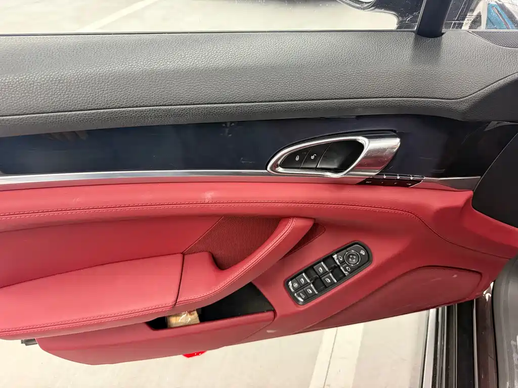 Porsche Panamera — миниатюра 12