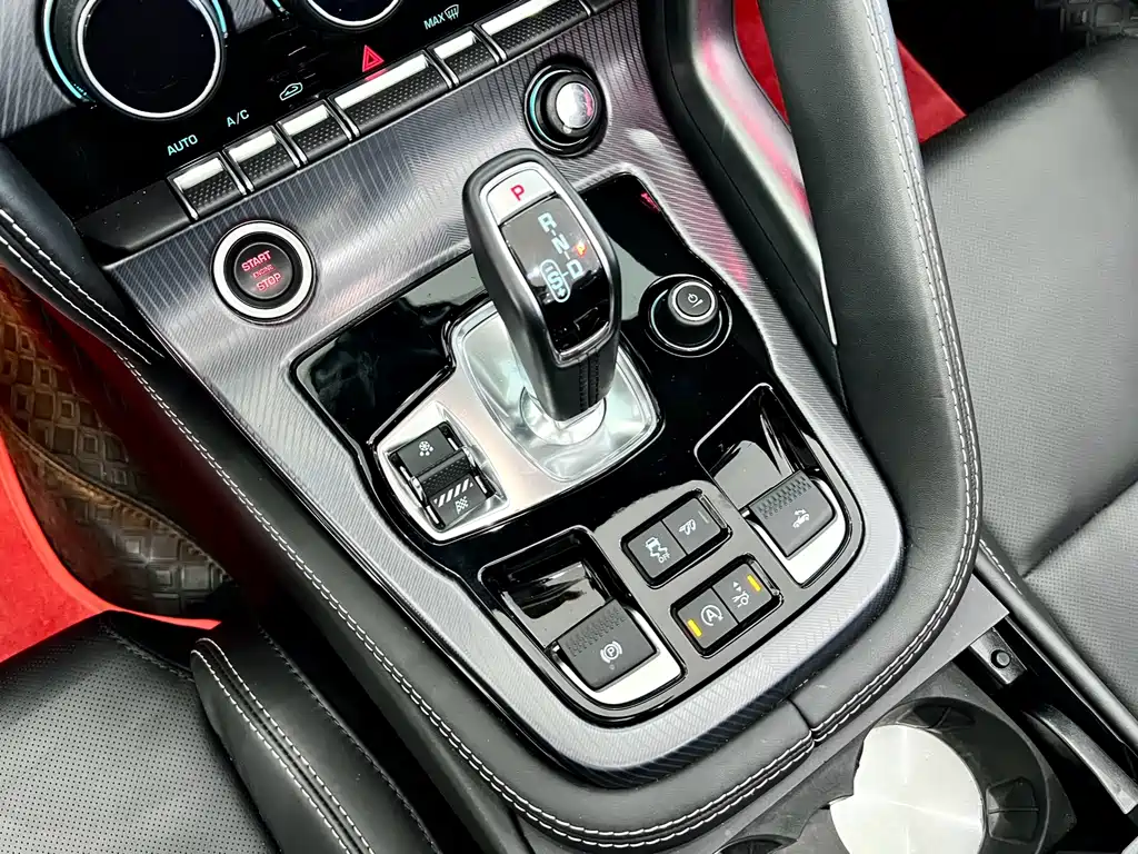 Jaguar F-TYPE — миниатюра 13