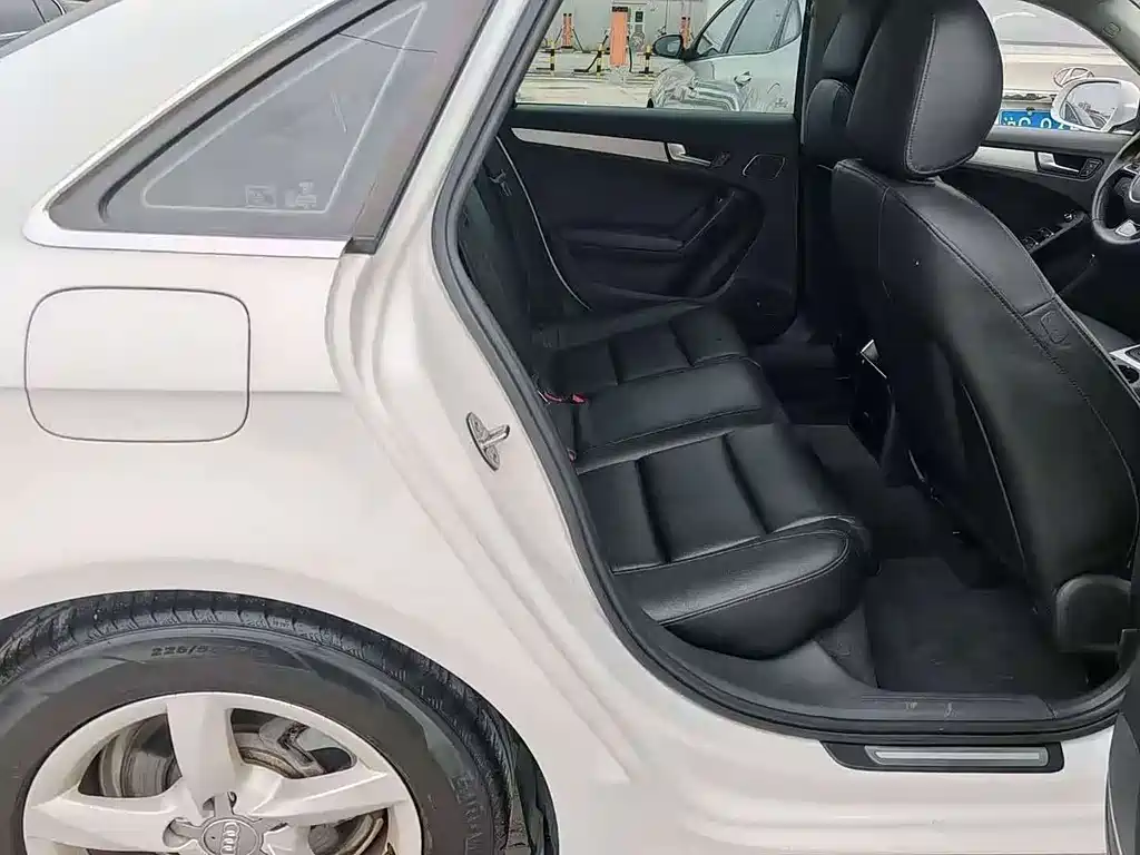 Audi A4L — миниатюра 6