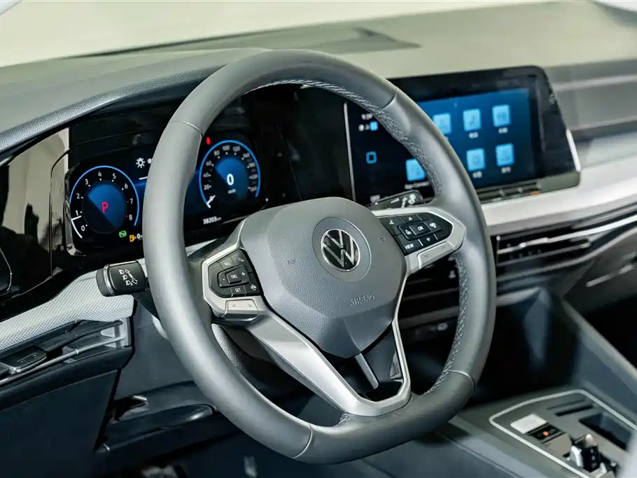 Volkswagen Golf — миниатюра 10