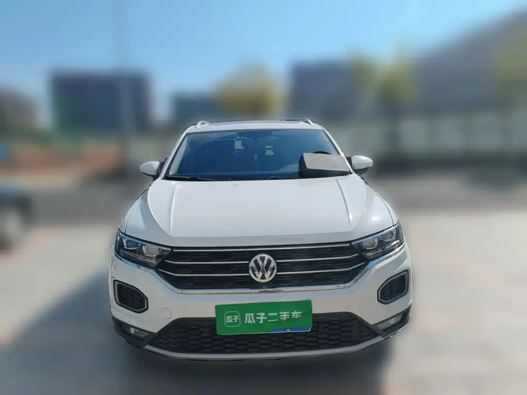 Volkswagen T-Roc — миниатюра 2