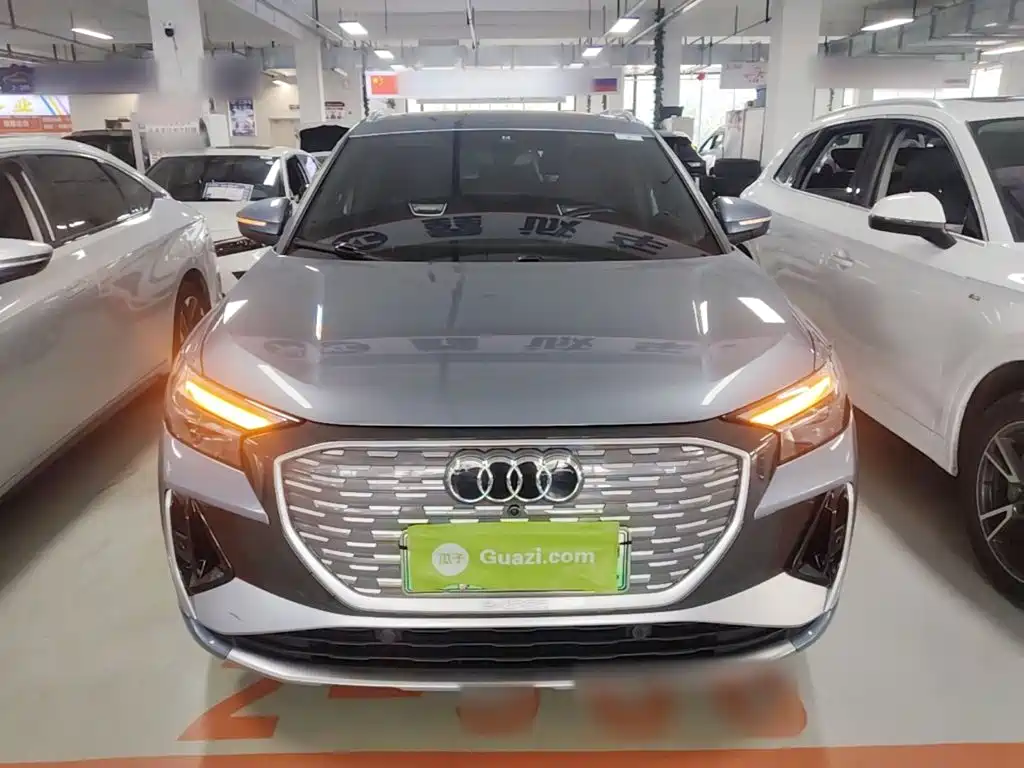 Audi Q4 e-tron — миниатюра 3
