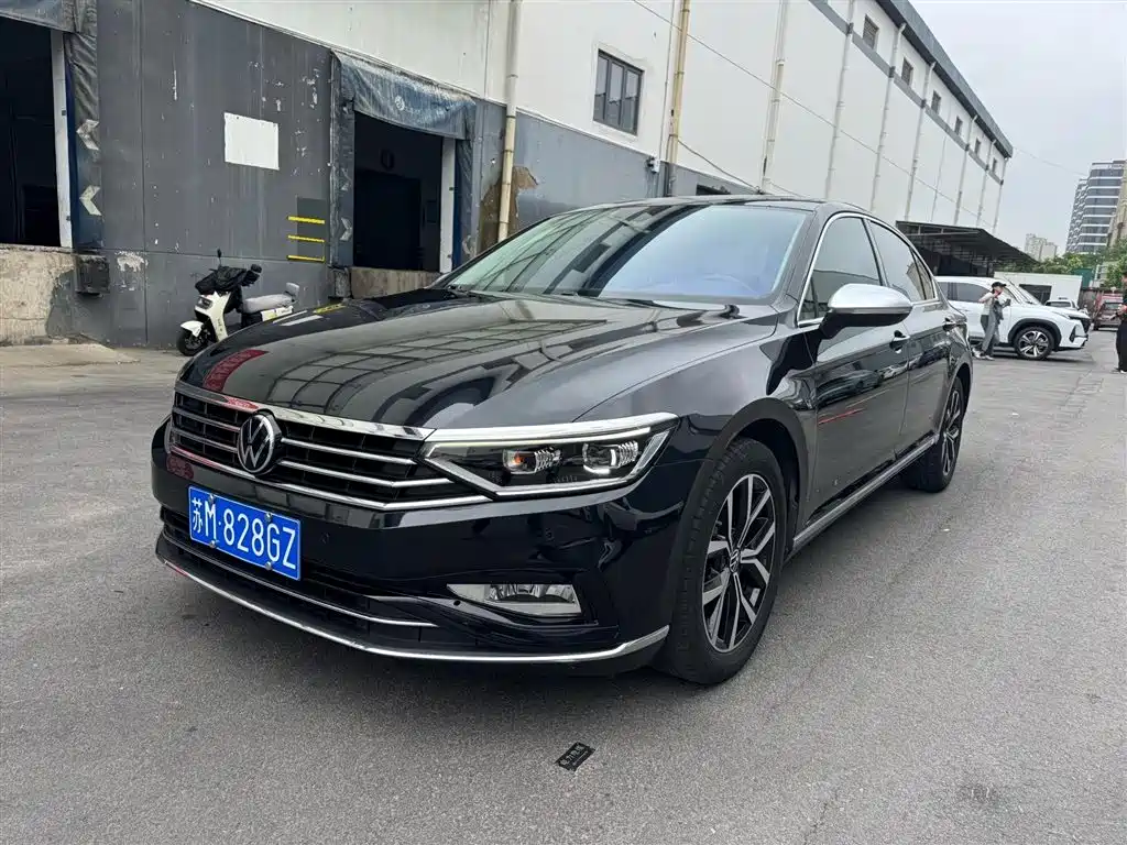 Купить Volkswagen Magotan