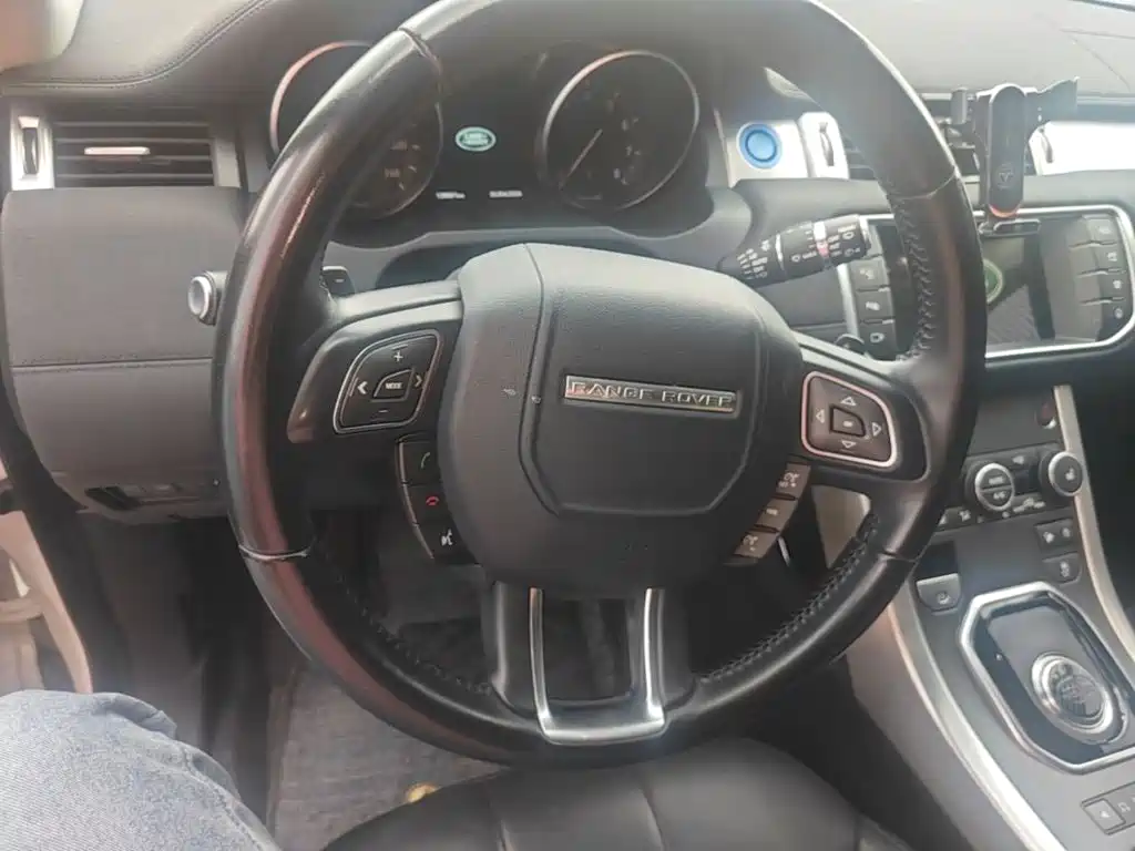 Land Rover Evoque — миниатюра 11