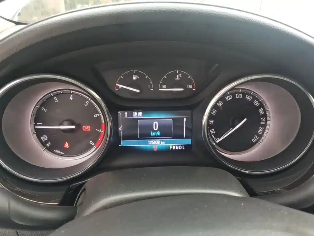 Buick Verano — миниатюра 12
