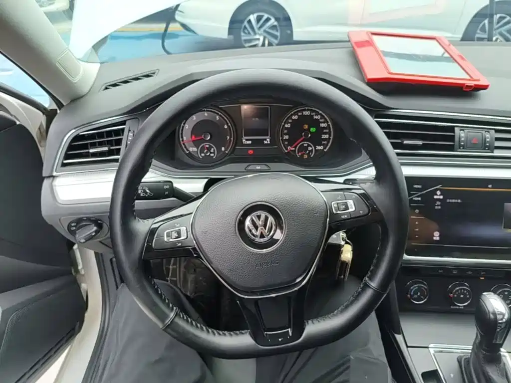 Volkswagen Lamando — миниатюра 11