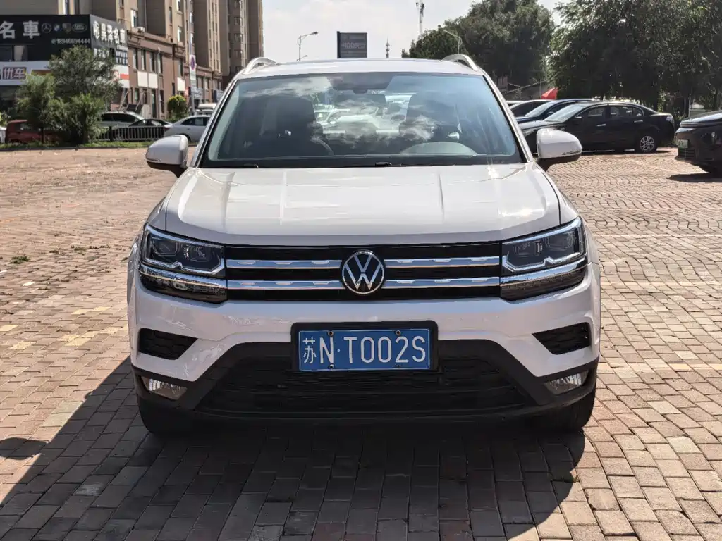 Volkswagen Tharu — миниатюра 2