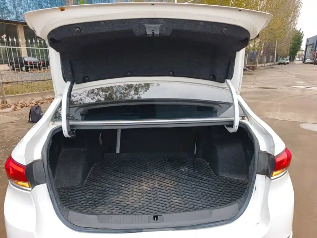 Buick Excelle — миниатюра 19